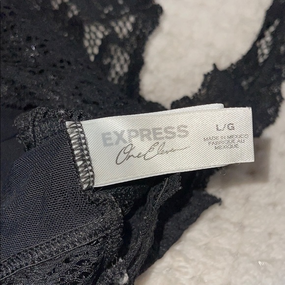 Express Bralette - Picture 3 of 4